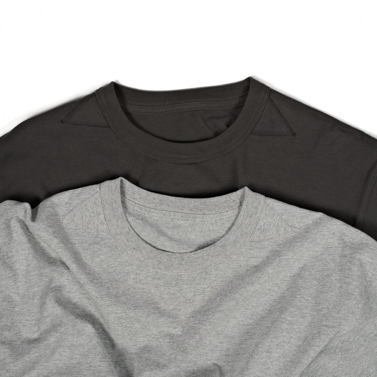 2DDT030 / 2 Details Daily Tee
