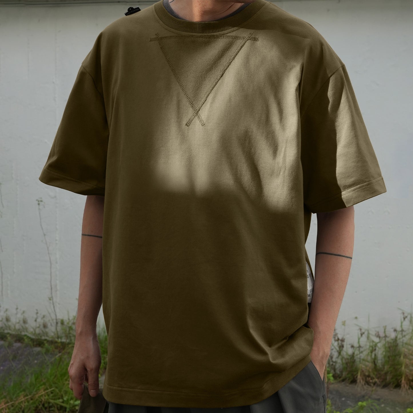 1DDT031 / 1 Detail Daily Tee