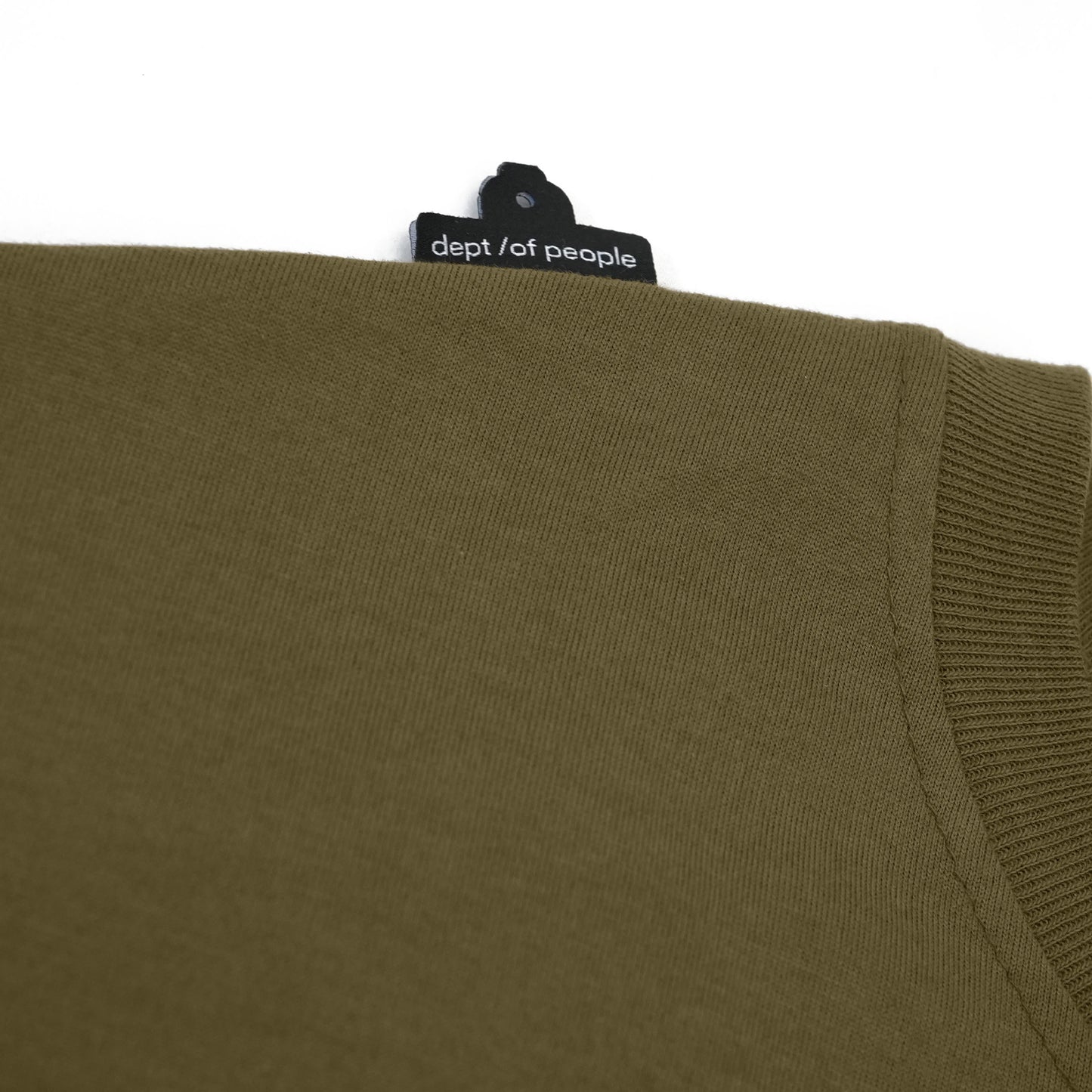 1DDT031 / 1 Detail Daily Tee