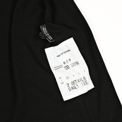 2DDT030 / 2 Details Daily Tee  Black/White