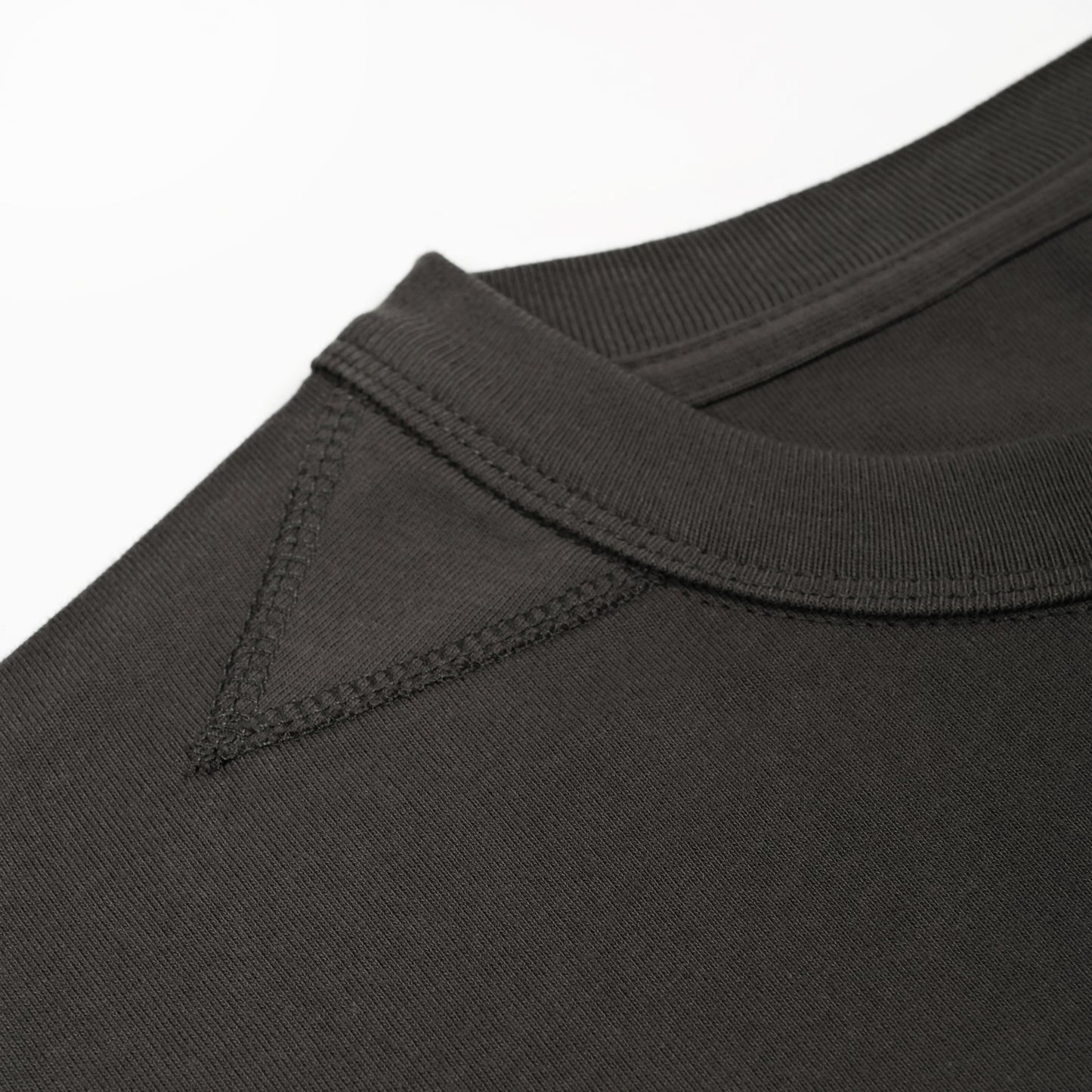 2DDT030 / 2 Details Daily Tee
