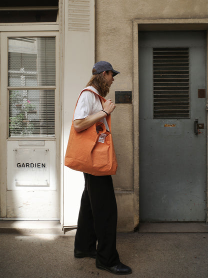 - MMT004S / Medium Market Tote Strap | Amberglow